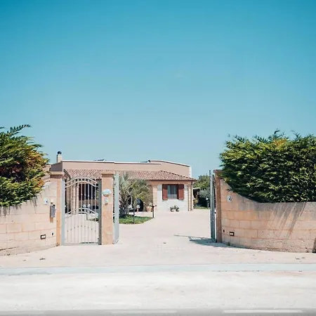 Tundo פוג'ארדו